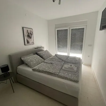 Lina Apartment