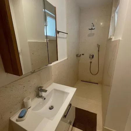 Διαμέρισμα Lina