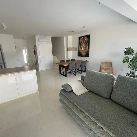 Lina Διαμέρισμα *